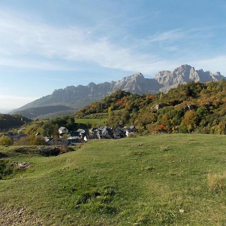 Apartamentos Fidalgo Sandiniés Buitenkant foto